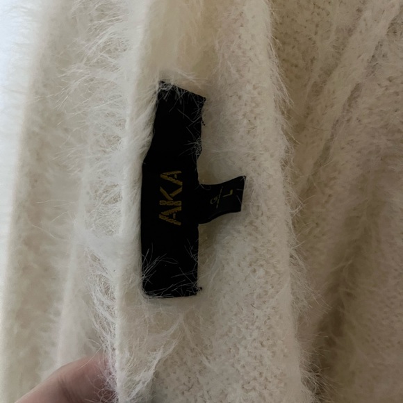 Fuzzy reversable top - Picture 3 of 5